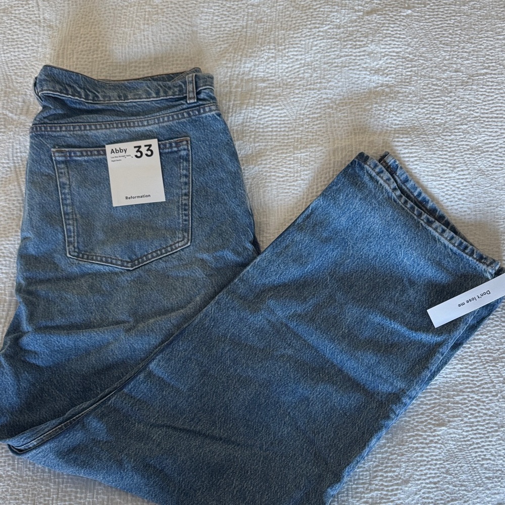 Reformation Low Rise Straight Jeans - Abby